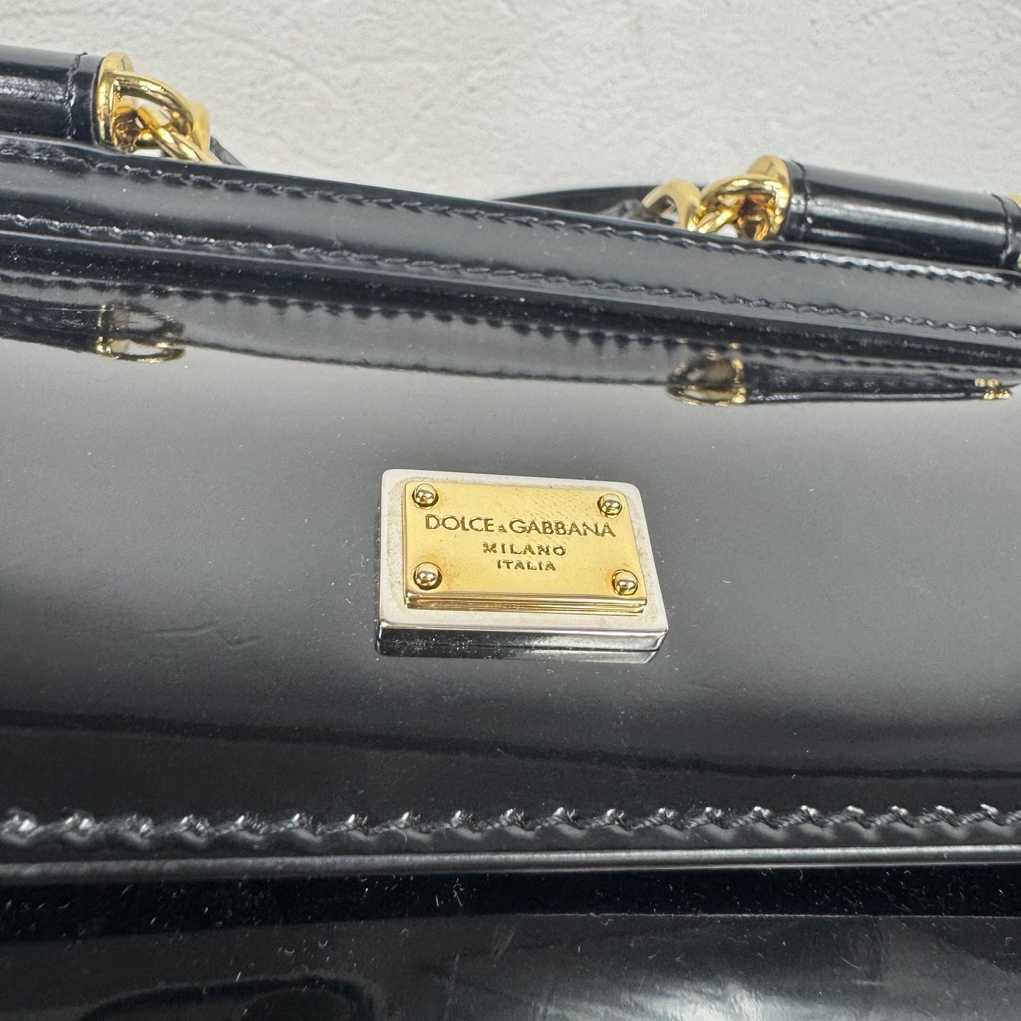 Dolce & Gabbana Mini Sicily – Schwarzes Lackleder