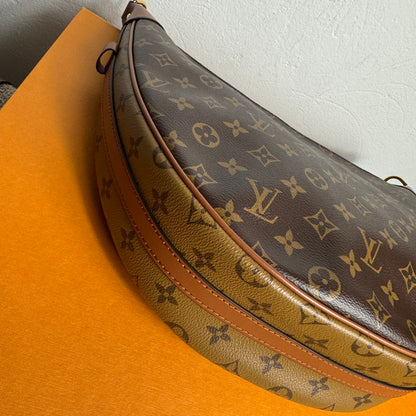 Louis Vuitton Loop Hobo Monogram