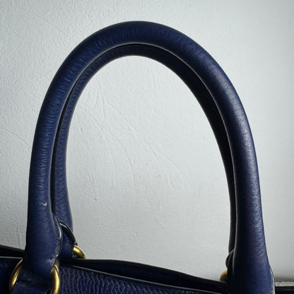 Prada Shopper Vitello Leder in Blau