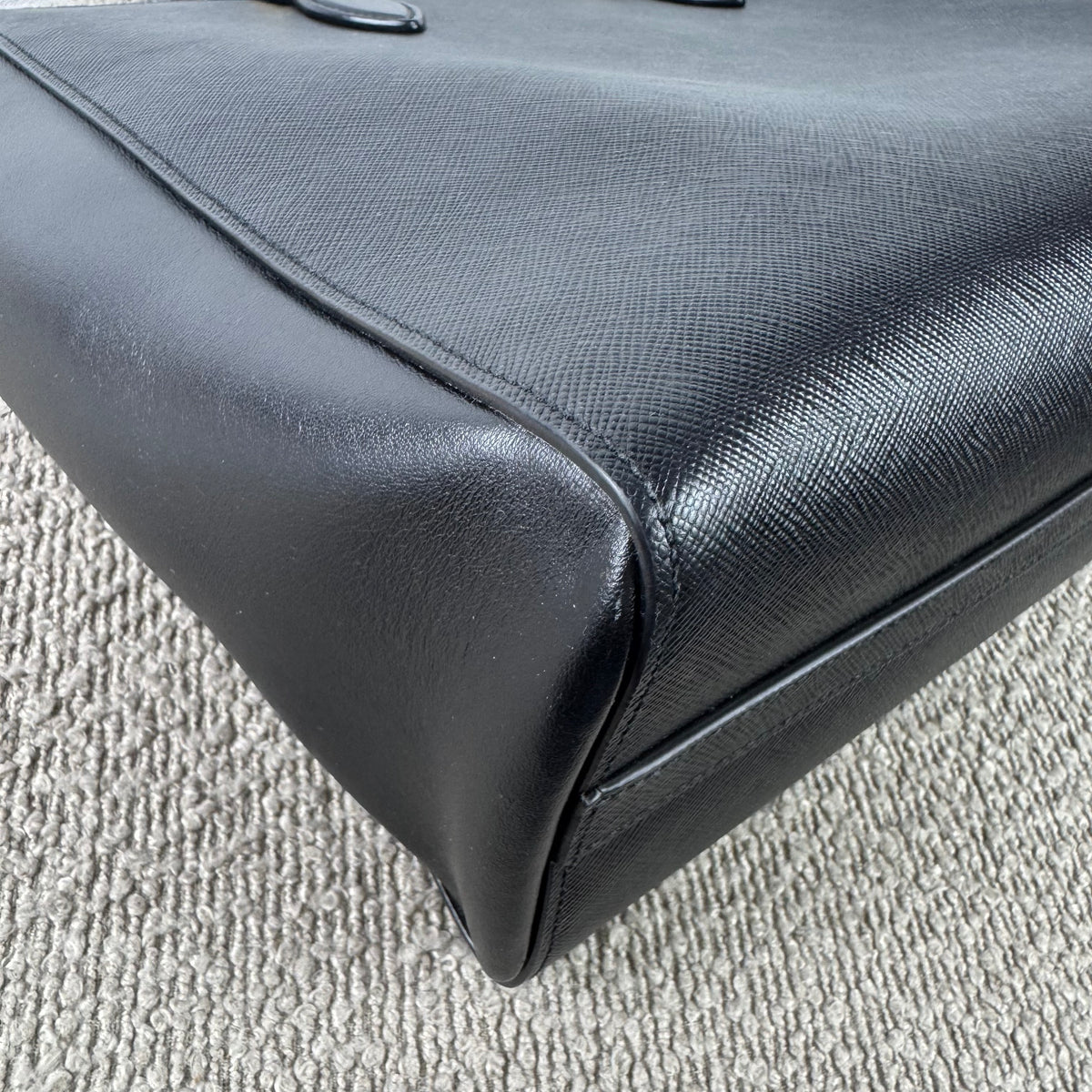 Prada Saffiano Shopper – Schwarz