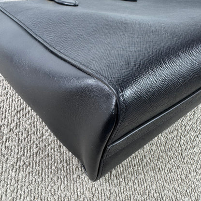 Prada Saffiano Shopper – Schwarz