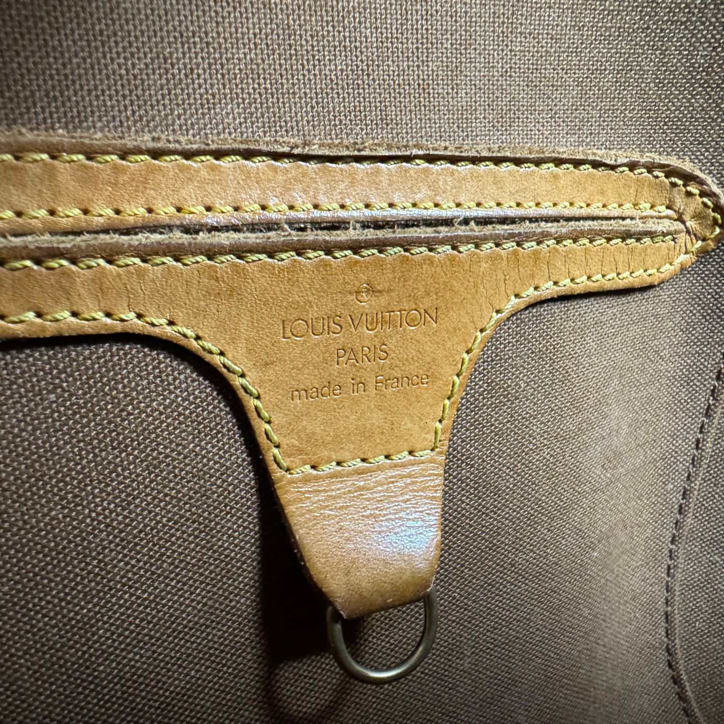 Louis Vuitton Ellipse MM – Monogram Canvas