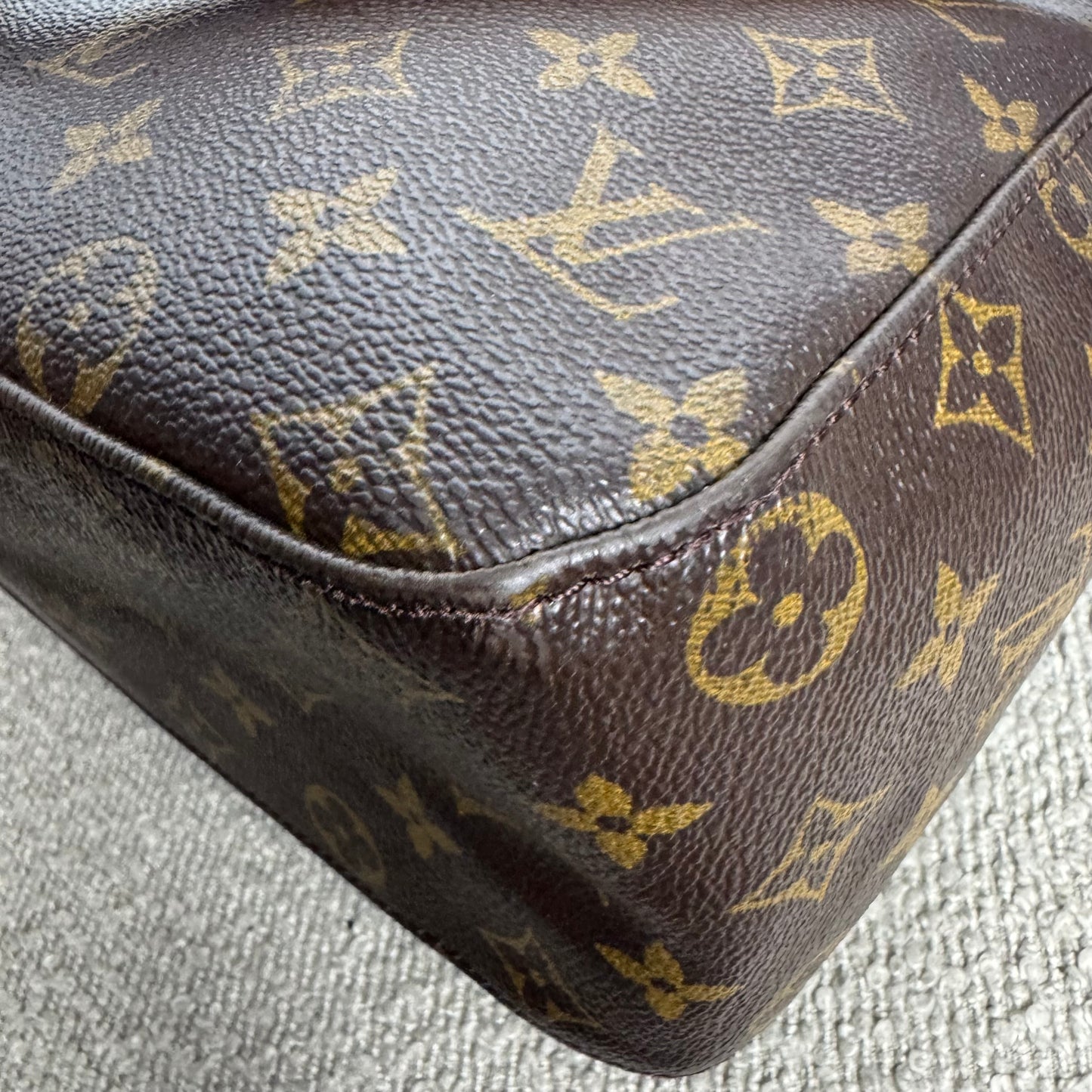 Louis Vuitton Looping GM Monogram