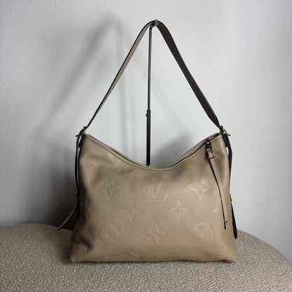 Louis Vuitton CarryAll MM – Monogram Empreinte Leder Taube