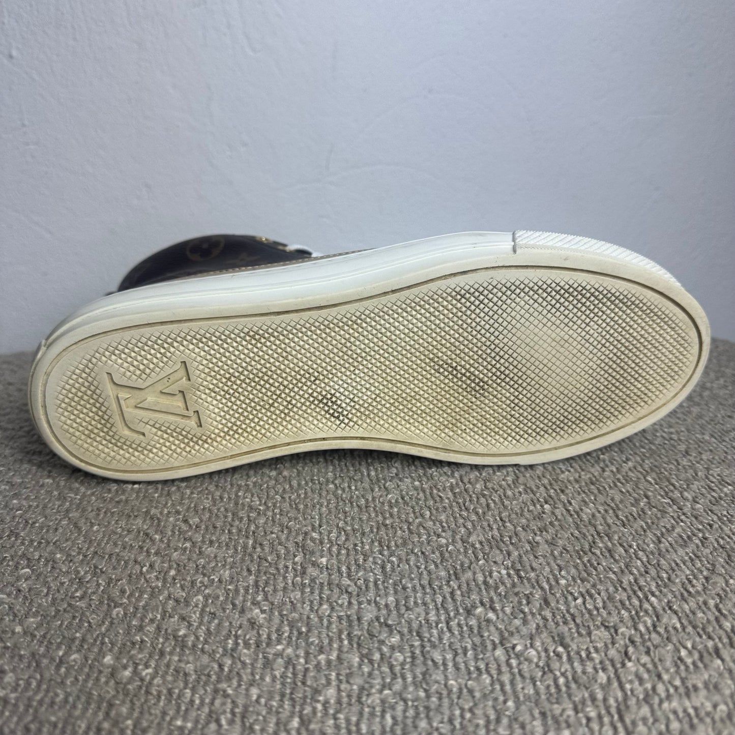 Louis Vuitton Stellar High-Top Sneaker Monogram Canvas – Gr. 39