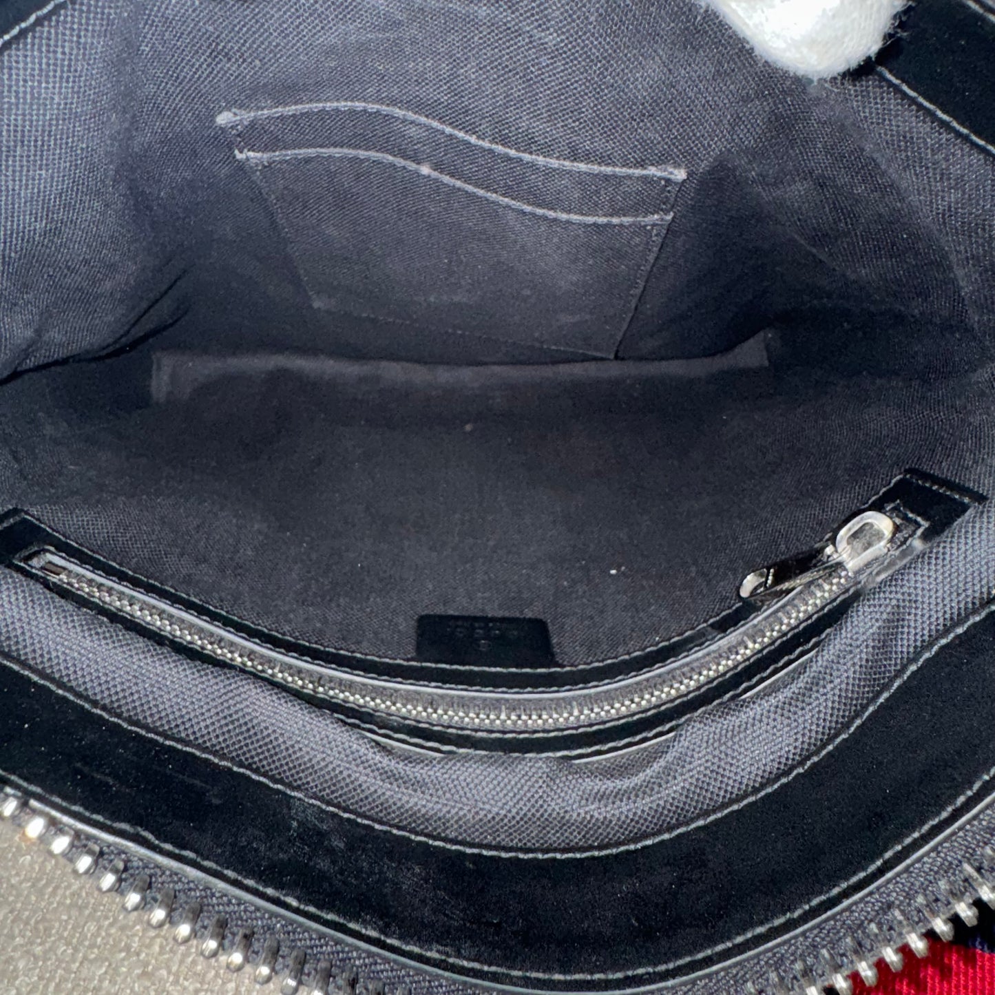 Gucci GG Supreme Messenger Tasche – Schwarz / Grau