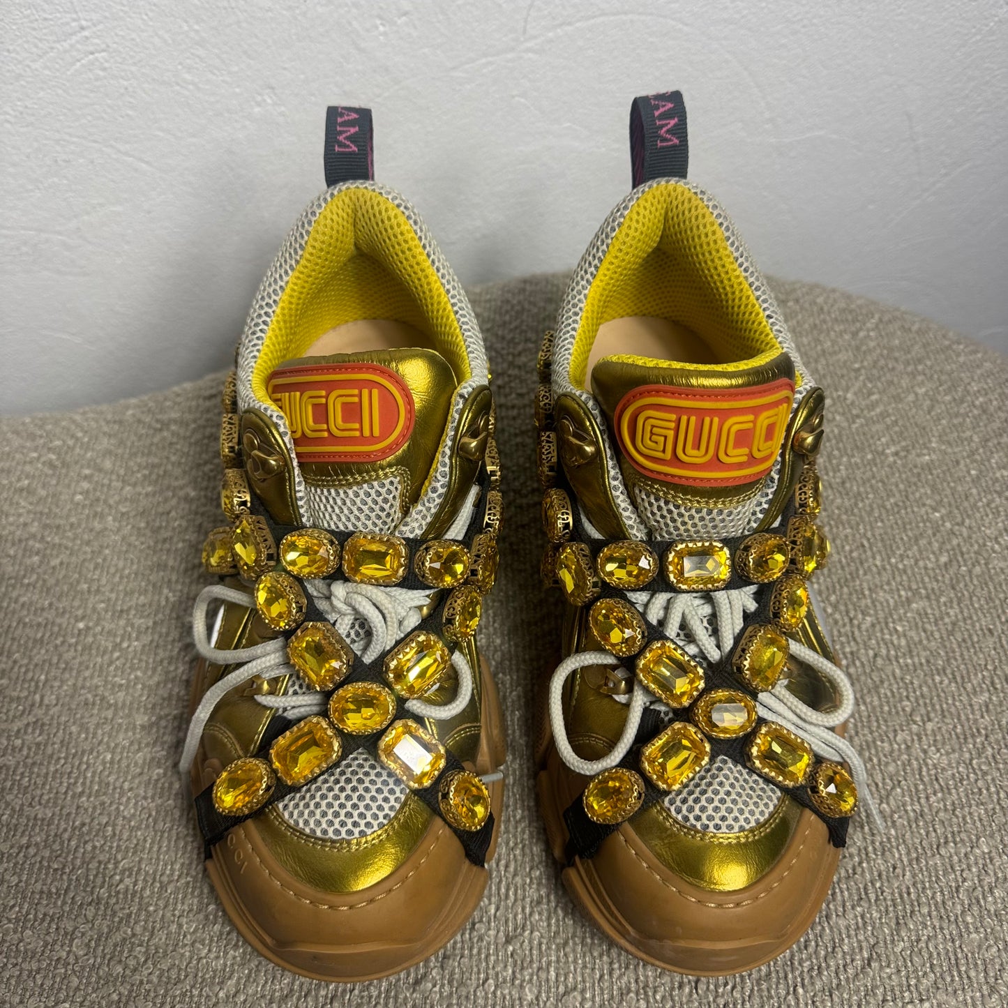 Gucci Flashtrek Sneaker mit abnehmbaren Kristallen – Gr. 38,5