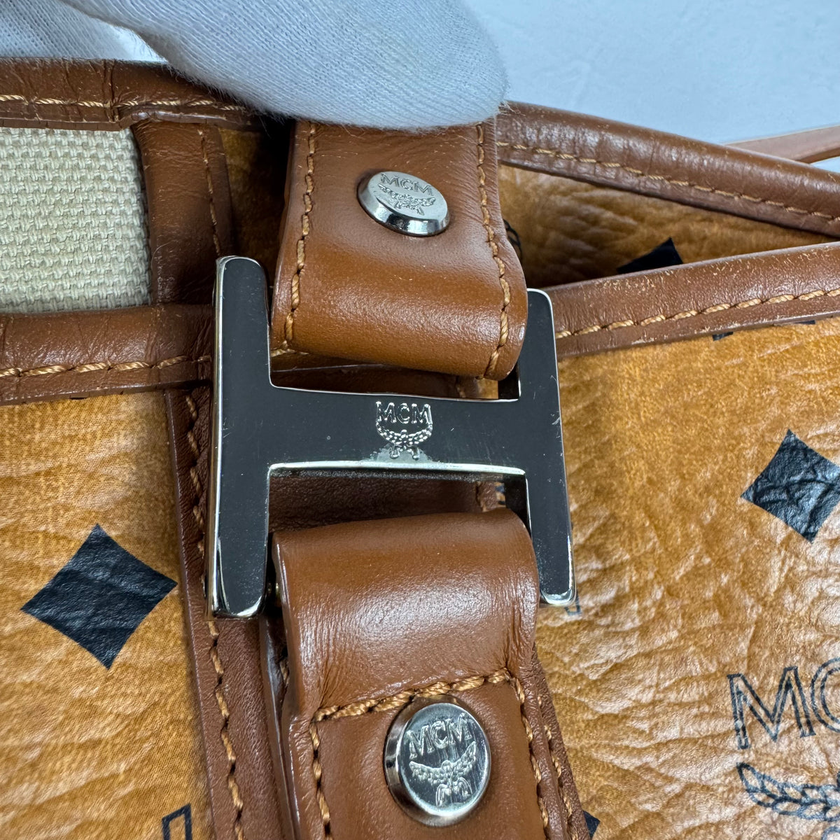 MCM Shopper – Visetos Cognac