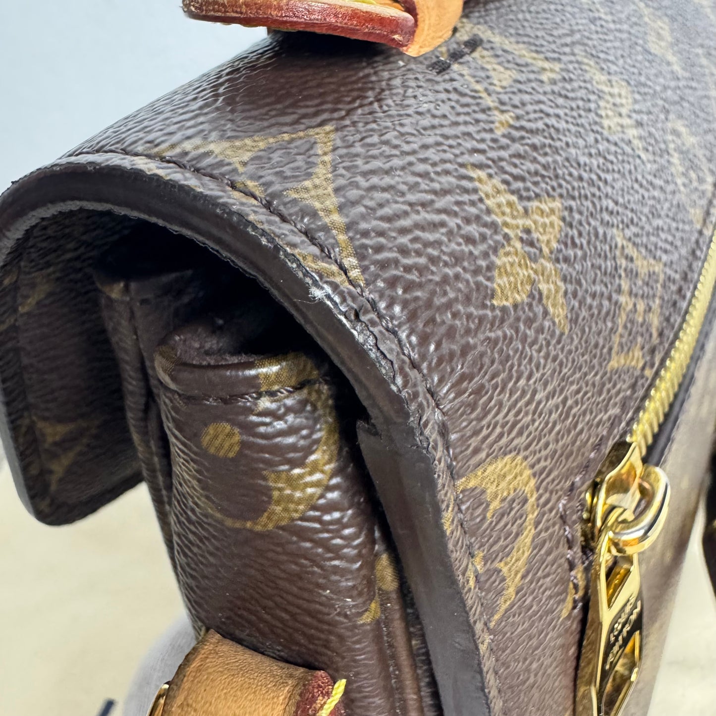 Louis Vuitton Pochette Métis Monogram