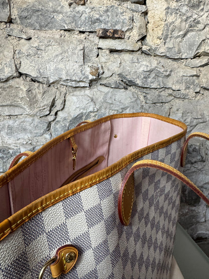 Louis Vuitton Neverfull MM – Damier Azur mit Pochette