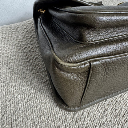 Yves Saint Laurent NIKI Medium aus genarbtem Lammleder