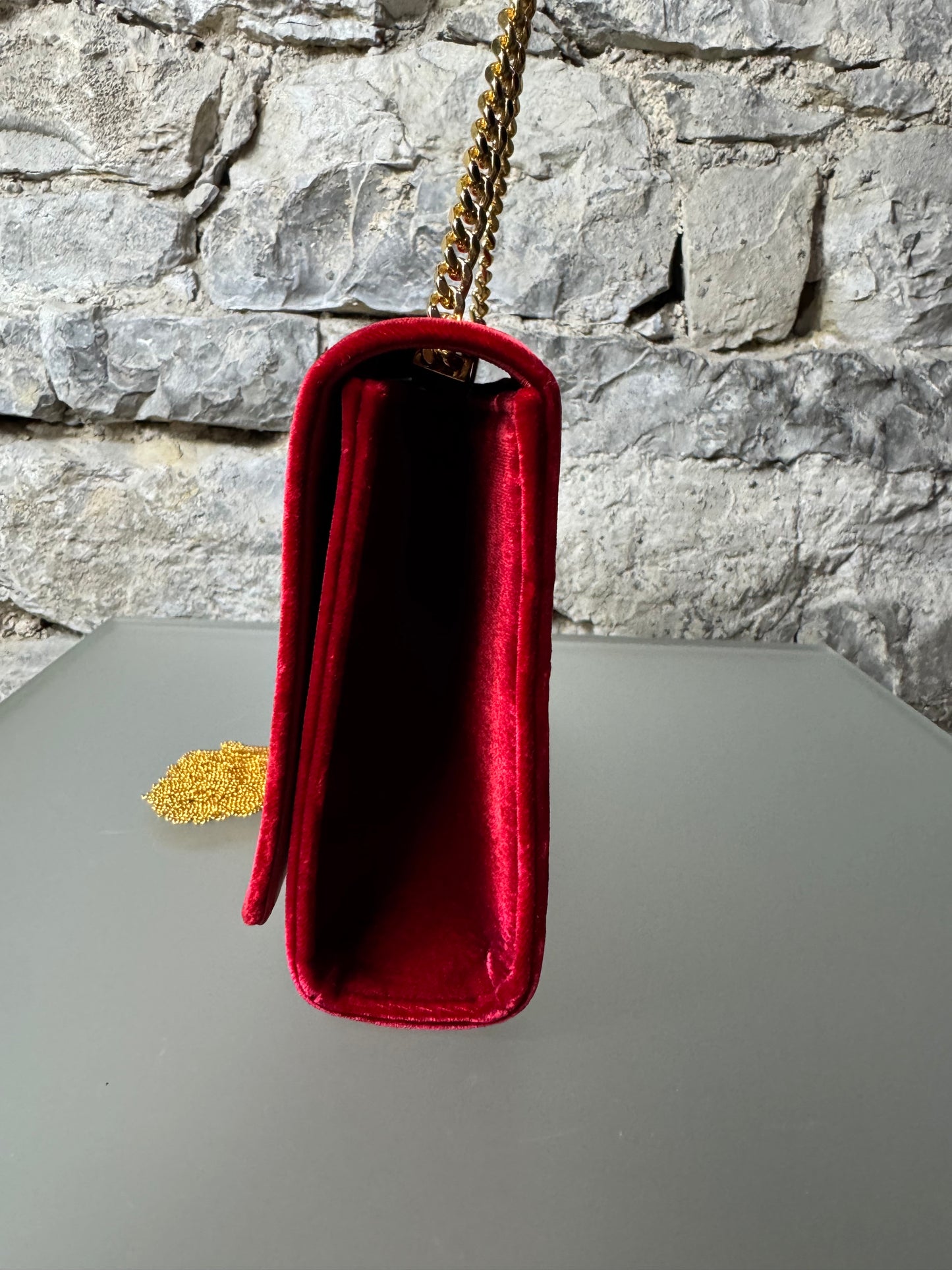 Yves Saint Laurent Kate Medium Rot Samt