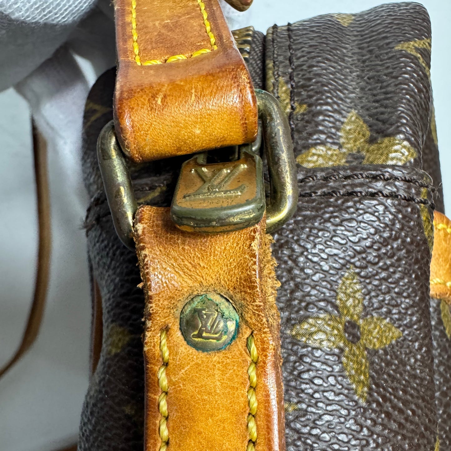 Louis Vuitton Trocadéro 30 Monogram