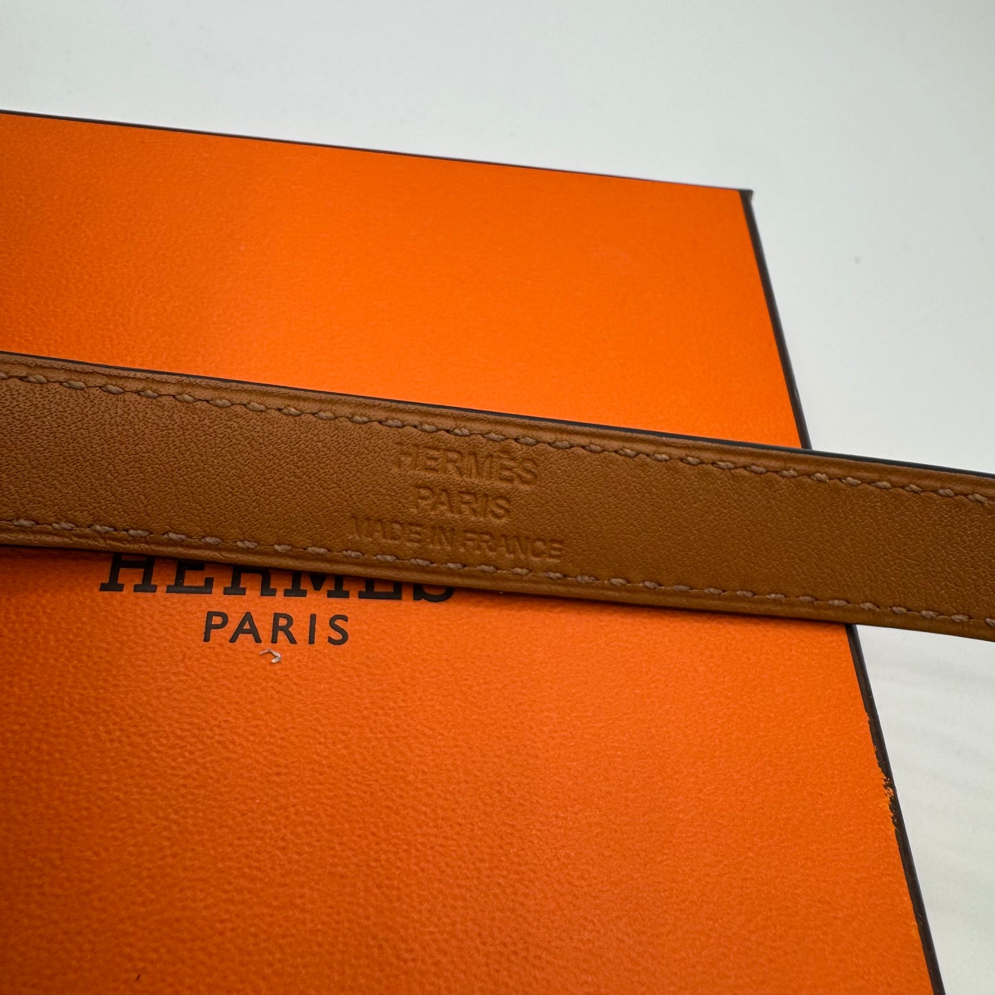 Hermès Kelly Double Tour Armband – Blau / Gold