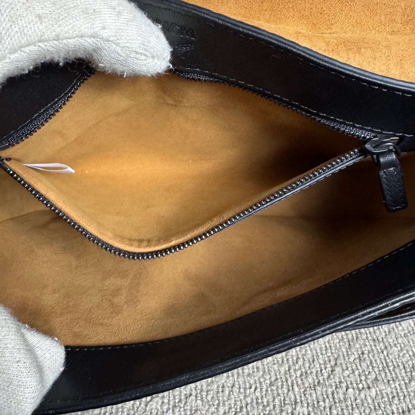MCM Visetos Klassik Small Messenger