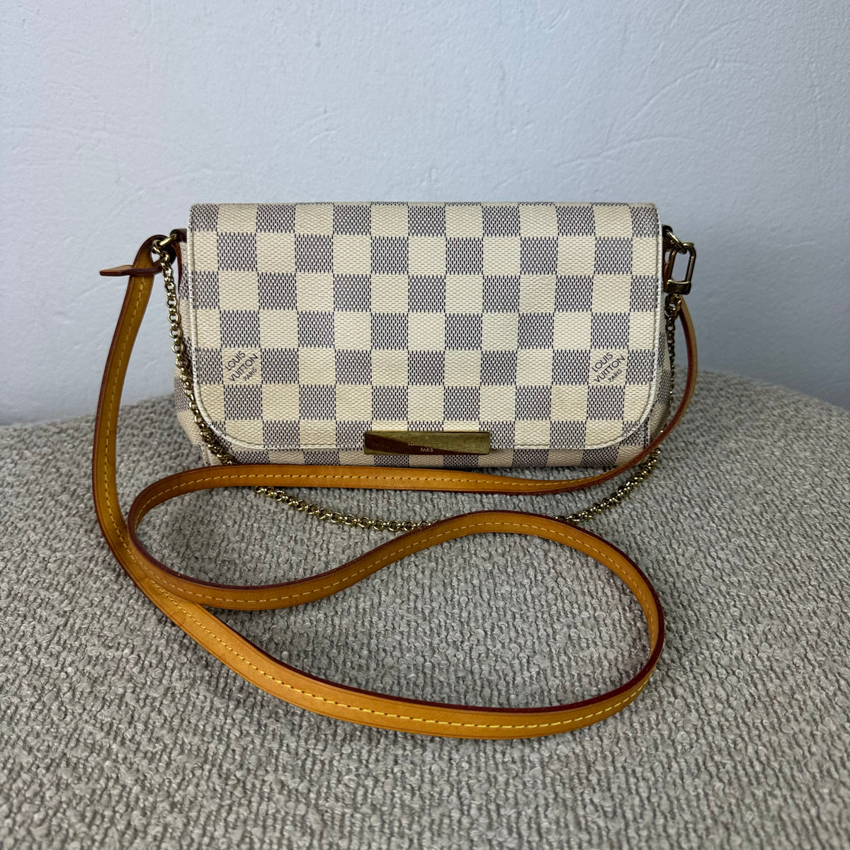 Louis Vuitton Favorite MM – Damier Azur Canvas
