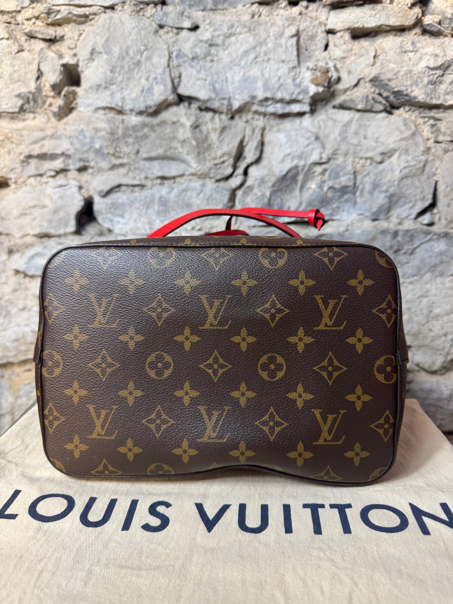 Louis Vuitton Néo Noé – Rot