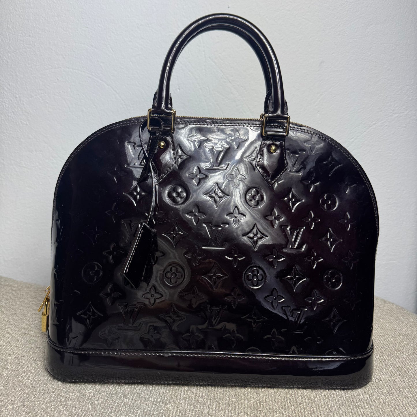 Louis Vuitton Alma MM – Vernis Bordeaux