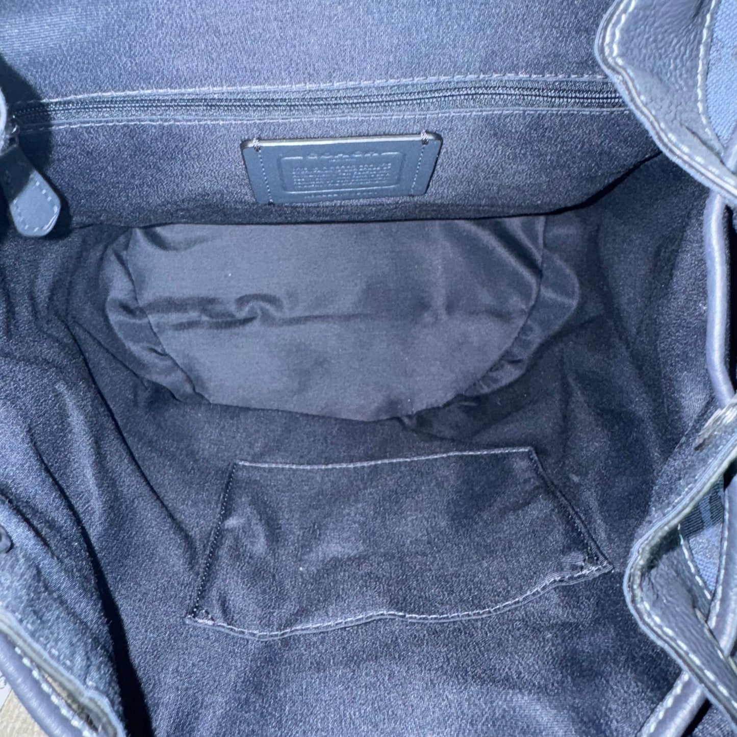 Coach Dempsey Drawstring Rucksack – Signature Jacquard Navy (NEU)