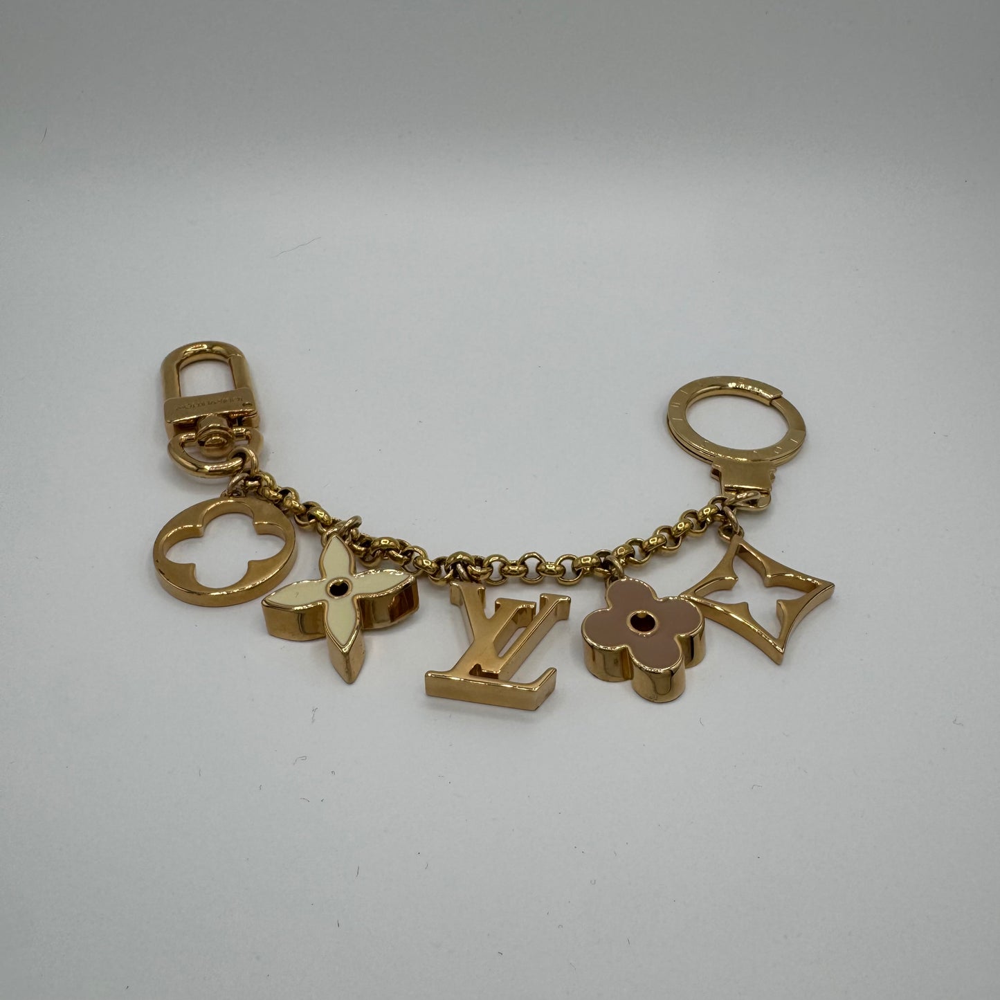 Louis Vuitton Fleur de Monogram Taschenschmuck mit Kette