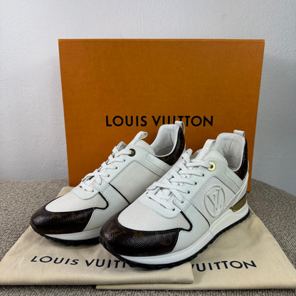 Louis Vuitton Run Away Sneaker – Weiß / Monogram – Größe 38,5