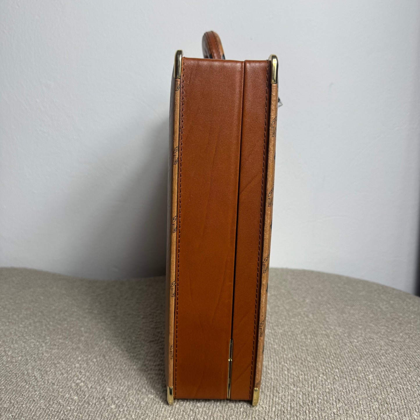 MCM Vintage Koffer Mini – Visetos Cognac