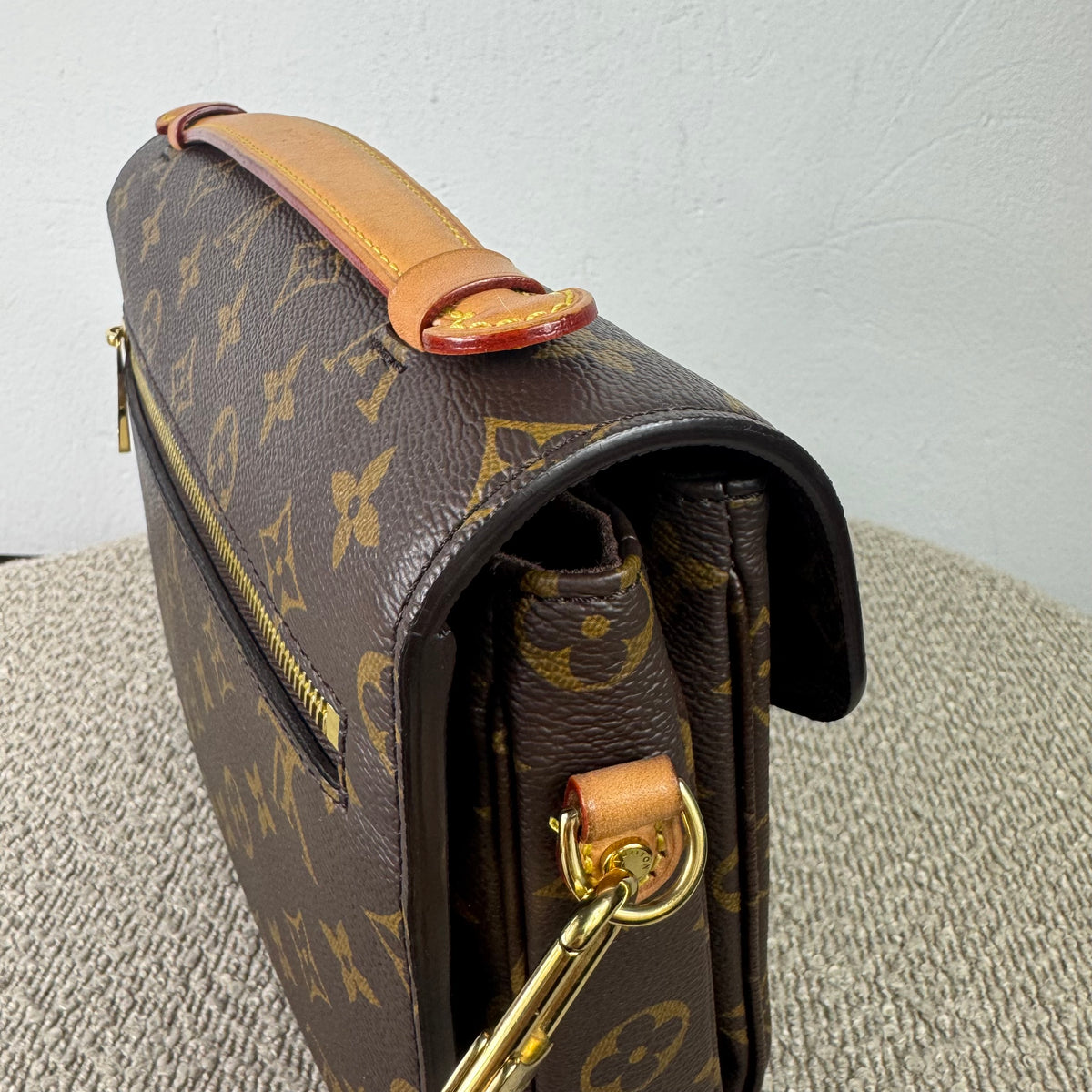 Louis Vuitton Pochette Métis – Monogram Canvas