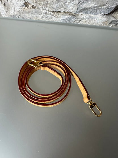 Louis Vuitton Schulterriemen – Leder (116 cm)