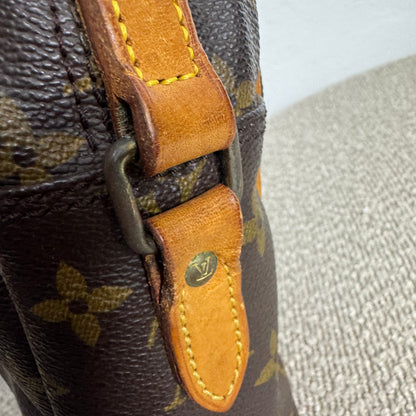 Louis Vuitton Trocadéro 30 Monogram