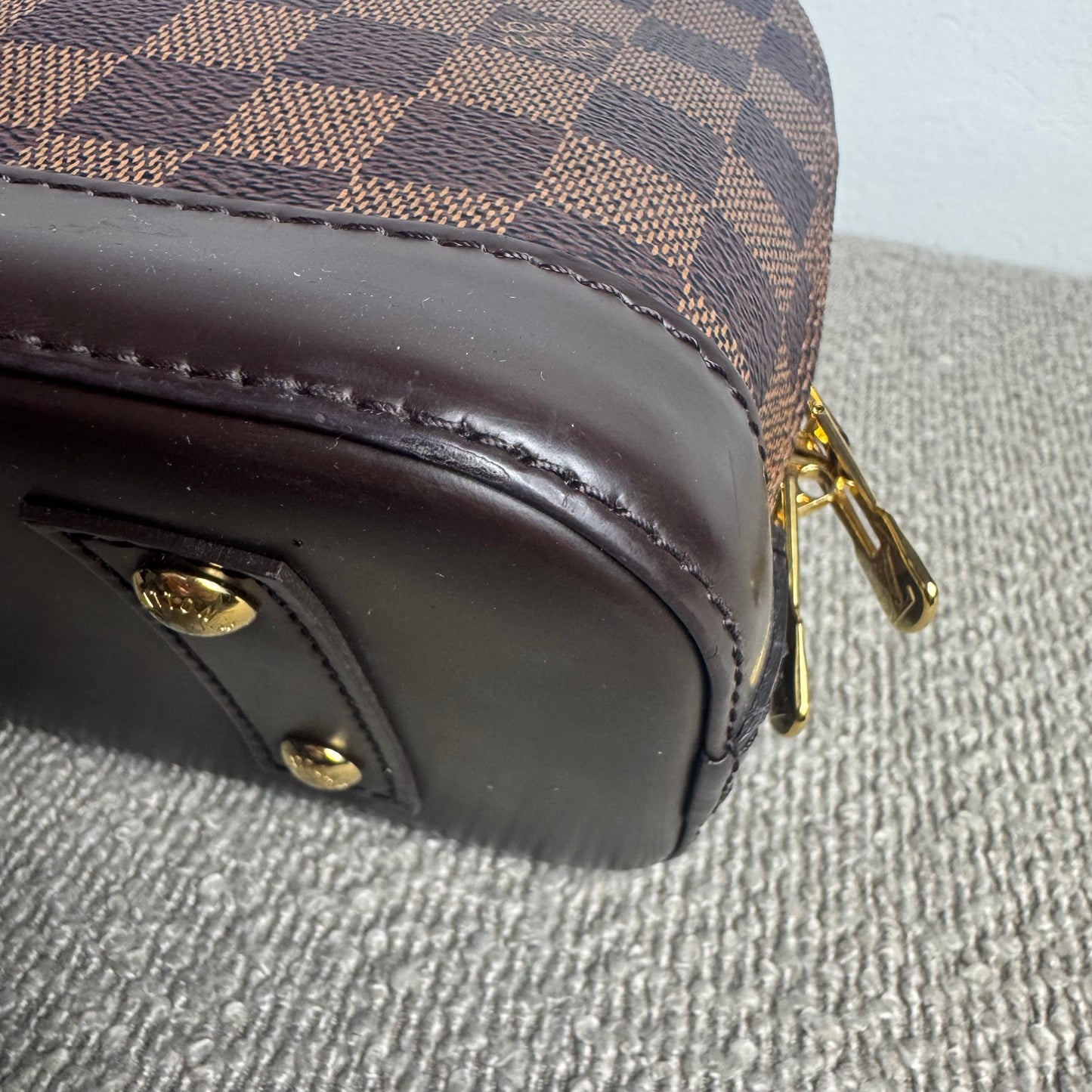 Louis Vuitton Alma BB – Damier Ebene