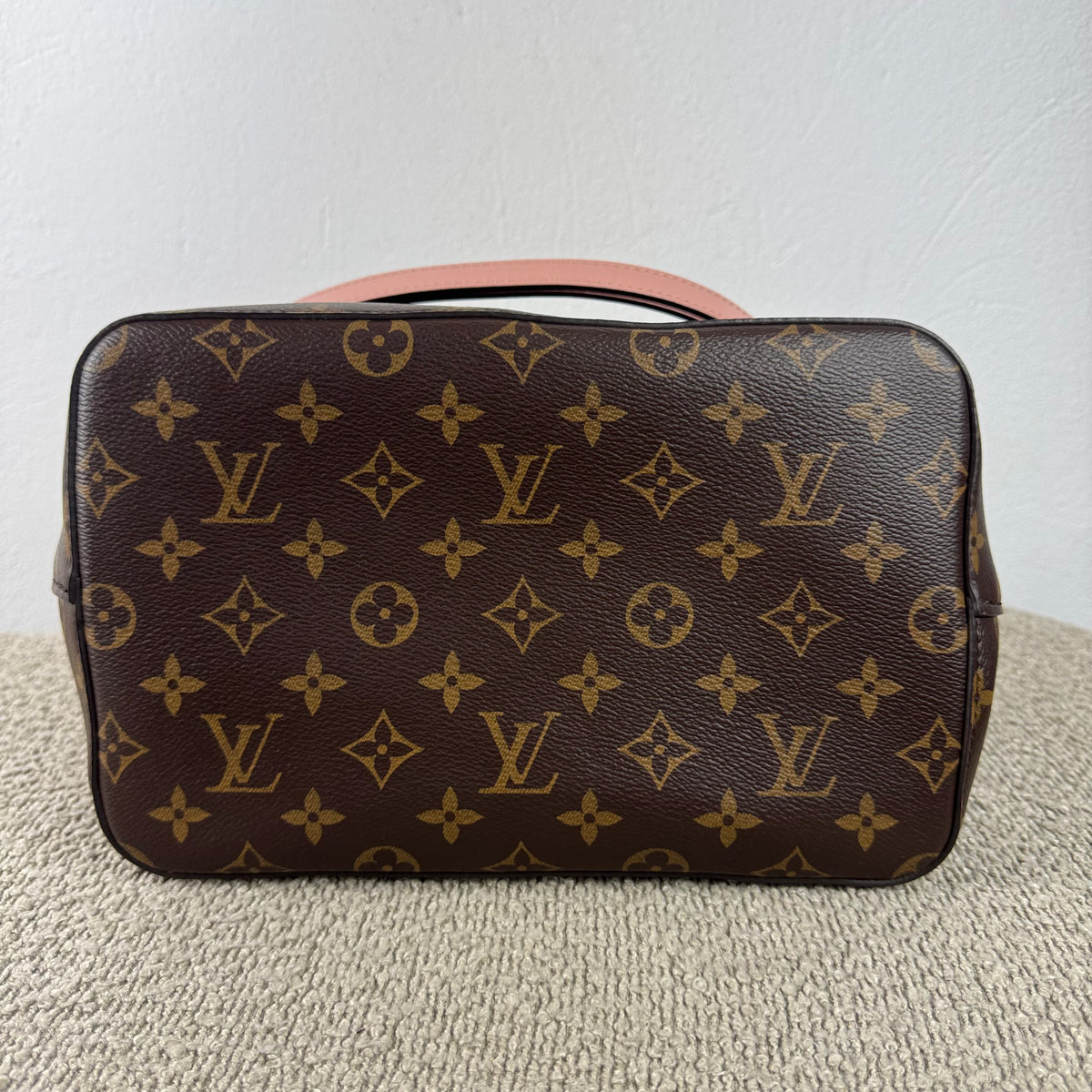 Louis Vuitton NéoNoé MM – Monogram Canvas / Rosa