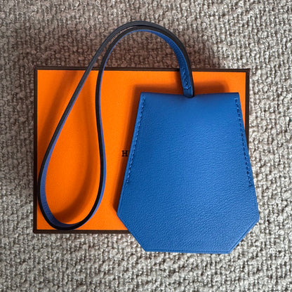 Hermès 2024 Year Gift Crochet Key Ring Bag Charm Blau