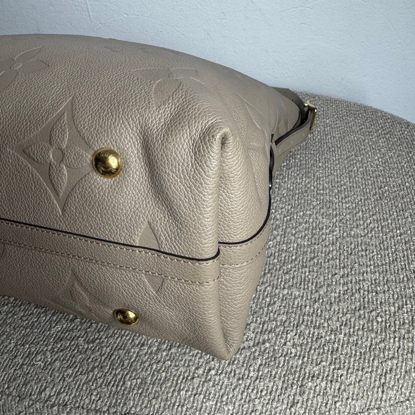 Louis Vuitton CarryAll MM – Monogram Empreinte Leder Taube
