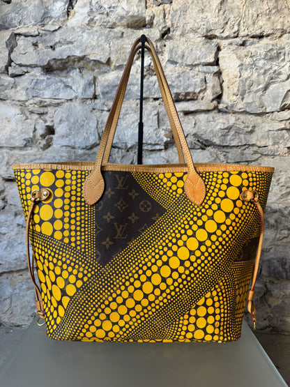 Louis Vuitton x Yayoi Kusama Neverfull – Monogram Dots Limited Edition