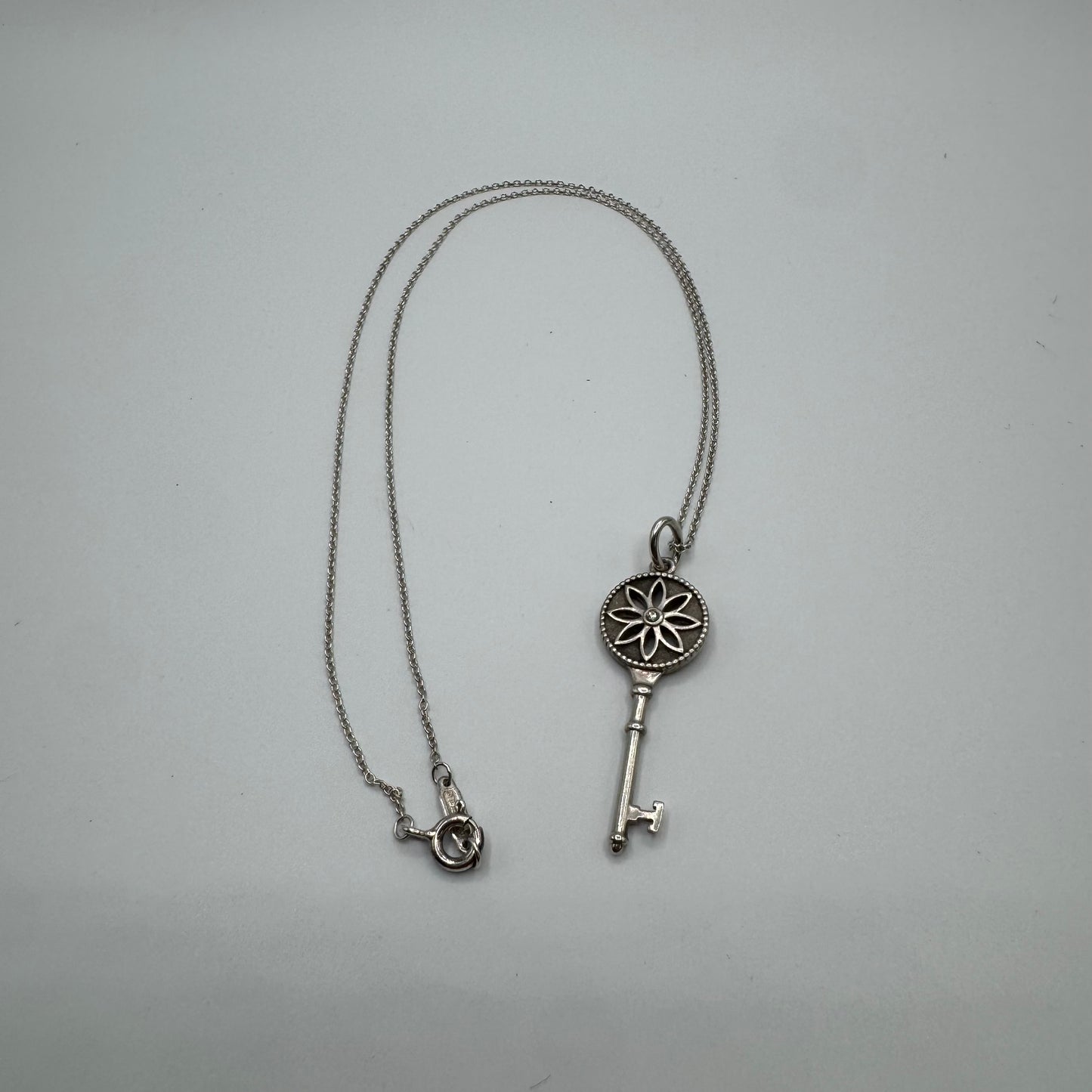 Tiffany & Co. Daisy Key Halskette aus Silber mit Diamant