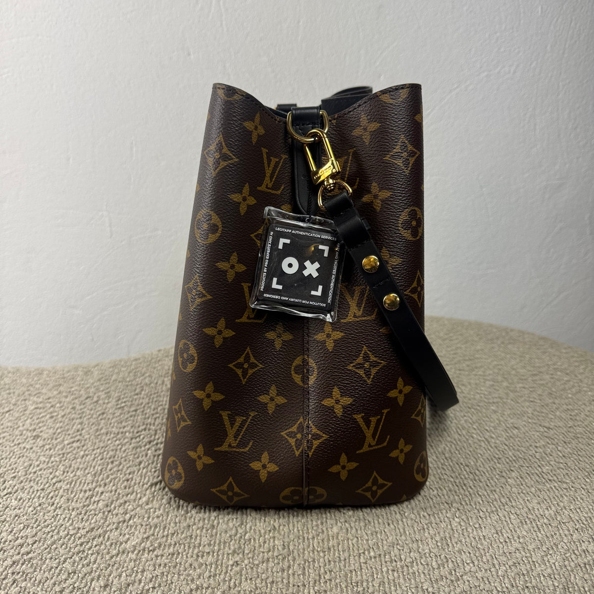 Louis Vuitton NéoNoé – Monogram Canvas / Schwarz