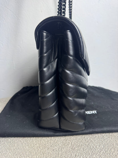 Yves Saint Laurent Loulou Medium – Schwarz mit schwarzer Hardware