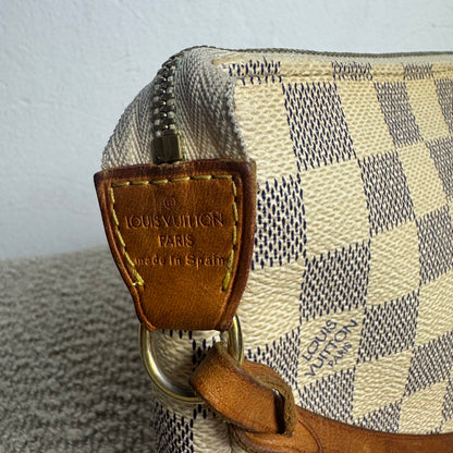 Louis Vuitton Pochette Accessoires in Damier Azur Canvas