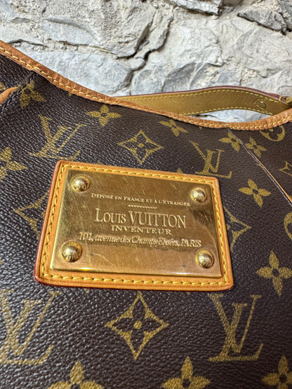 Louis Vuitton Galliera PM Monogram