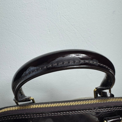 Louis Vuitton Alma MM – Vernis Bordeaux
