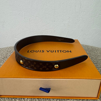 Louis Vuitton MNG Resin Haarreif – Monogram mit goldfarbenen Details