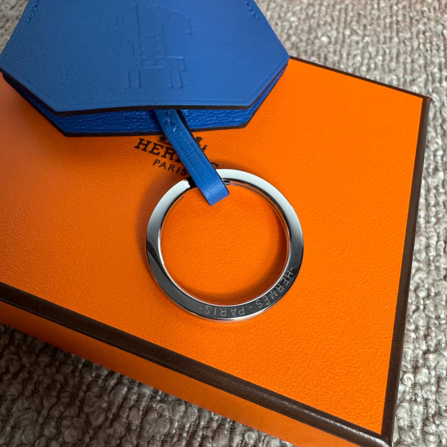 Hermès 2024 Year Gift Crochet Key Ring Bag Charm Blau