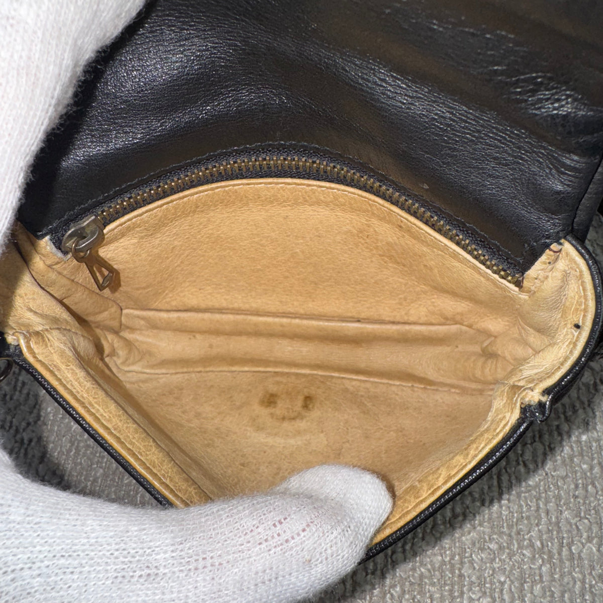 Vintage MCM Crossbody Tasche – Schwarz