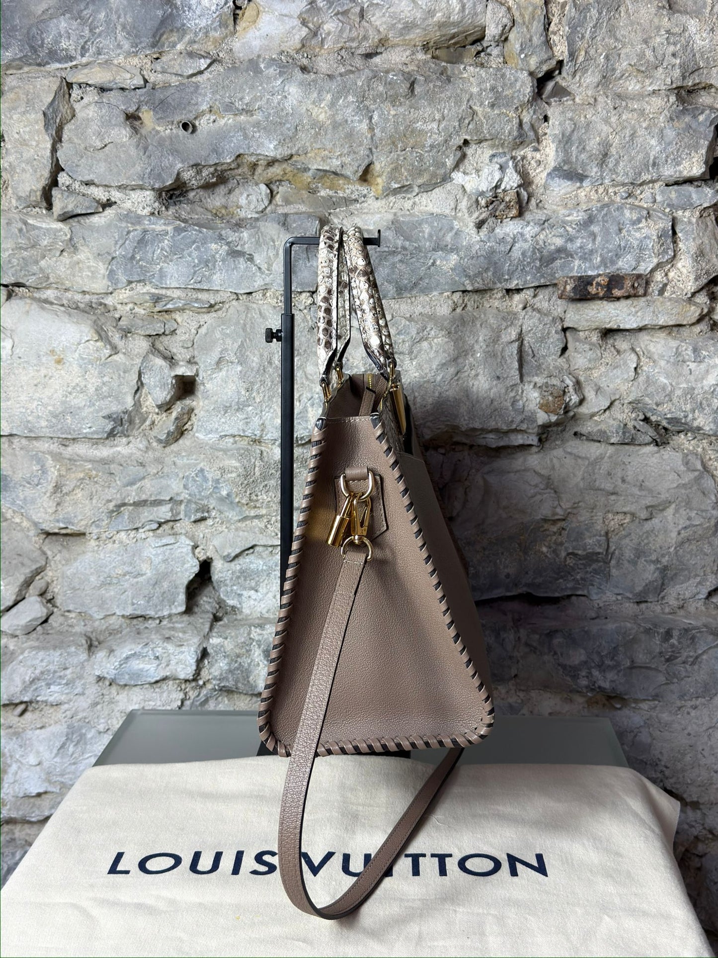 Louis Vuitton Very Zip Tote - Python