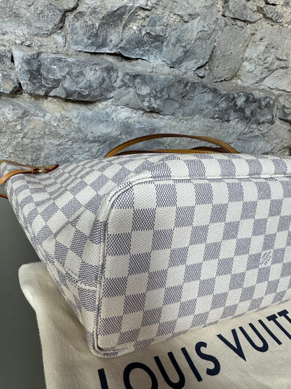 Louis Vuitton Neverfull MM – Damier Azur mit Pochette