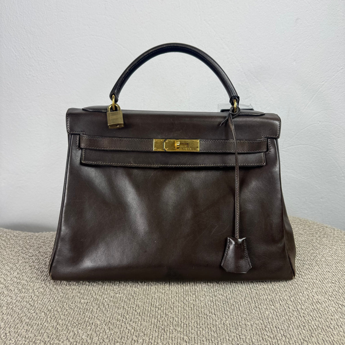 Hermès Vintage Kelly 32 – Dunkelbraun / Gold – 1992
