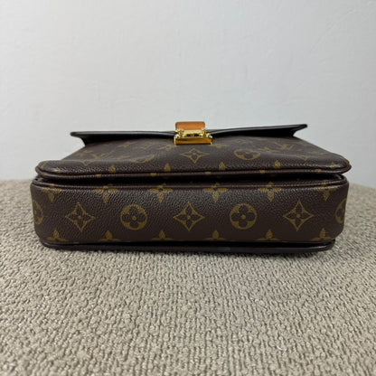 Louis Vuitton Pochette Métis – Monogram Canvas