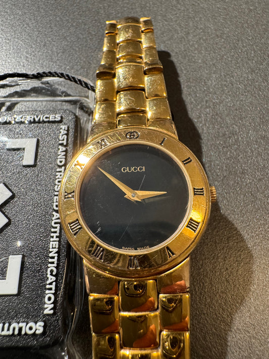 Gucci Armbanduhr 3300.2.L – vergoldet