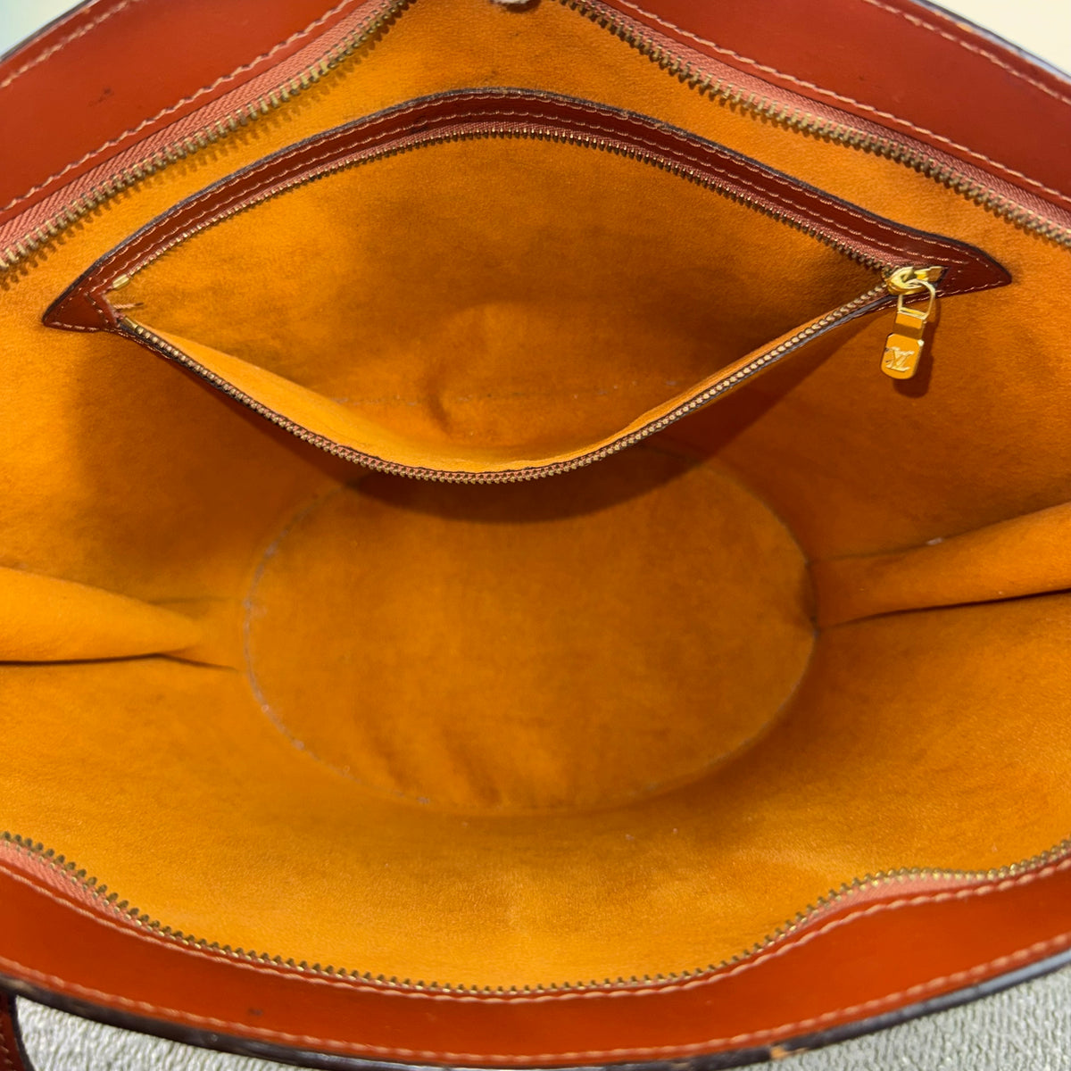 Louis Vuitton Saint Jacques – Epi Leder Braun