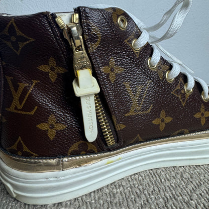 Louis Vuitton Stellar High-Top Sneaker Monogram Canvas – Gr. 39